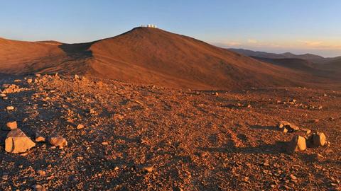 Fast wie auf dem Mars: Das Very Large Telescope der ESO steht am Rande der Atacama-Wüste im Norden Chiles