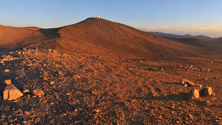 Fast wie auf dem Mars: Das Very Large Telescope der ESO steht am Rande der Atacama-Wüste im Norden Chiles Fast wie auf dem Mars: Das Very Large Telescope der ESO steht am Rande der Atacama-Wüste im Norden Chiles