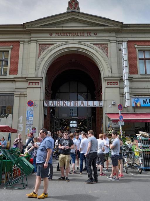 Die beliebte Markthalle befindet sich in der Eisenbahnstraße.