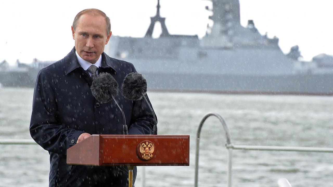 Der russische Präsident Putin hält am Tag der russischen Kriegsmarine eine Rede in der Region Kaliningrad