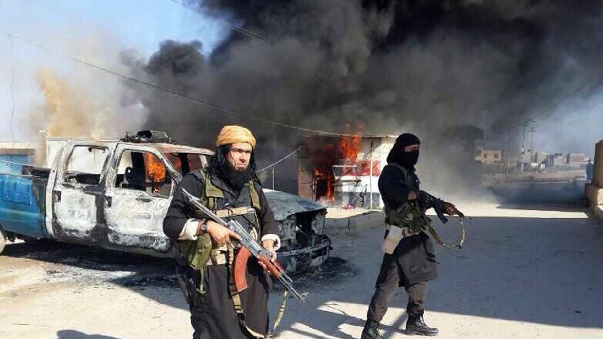 Bewaffnete Isis-Dschihadisten