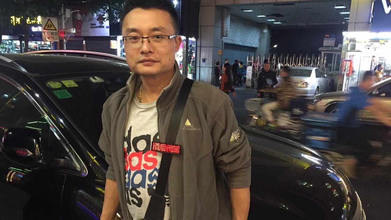 Der Miet-Taxifahrer Leyuan Lu