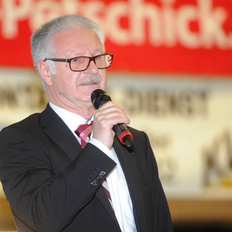 Dr. Armin König, Bürgermeister von Illingen, 2018 auf einer Veranstaltung in der Allenfeldhalle in Merchweiler