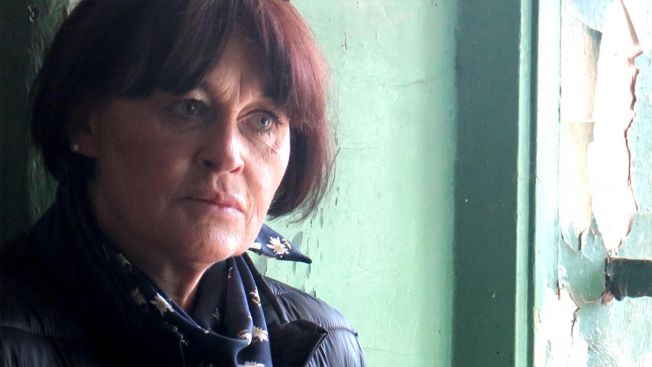"Sie sind einfach verwahrt worden, bis sie irgendwann gestorben sind." – Kinderkrankenschwester Sibylle Hüttemann-Boca erinnert sich an die Situation in den ehemaligen rumänischen Kinderheimen der Ceausescu-Ära.