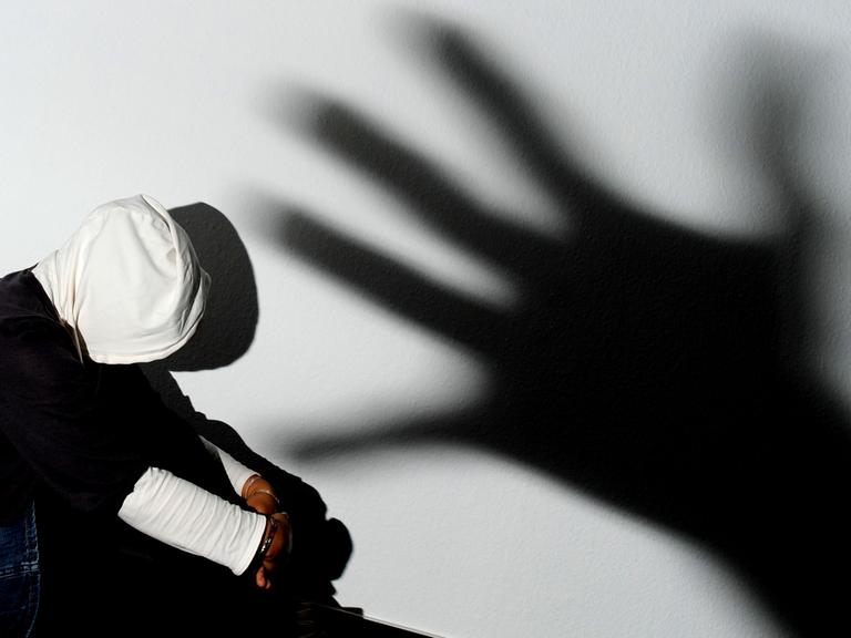 Nach Vergewaltigung - Opfer zeigen die Täter oft nicht an Nach Vergewaltigung - Opfer zeigen die Täter oft nicht an