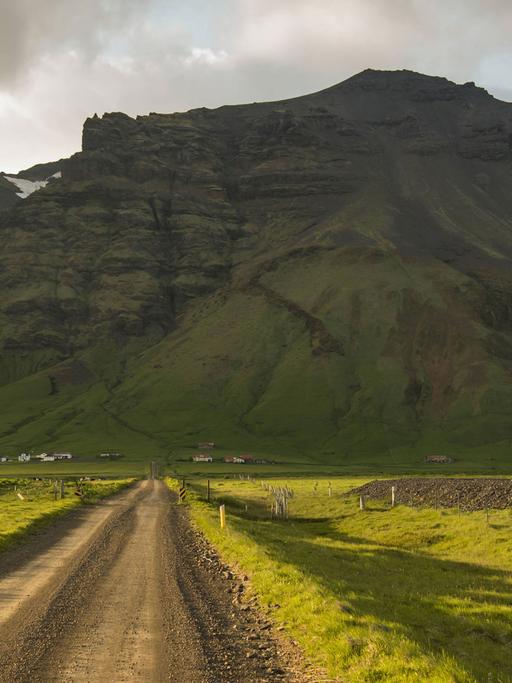 Der Vulkan Eyjafjallajokull (Island).