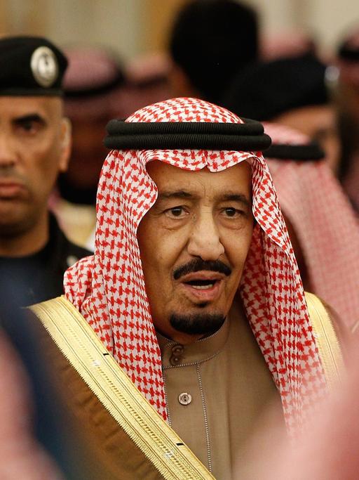 Der neue saudische König Salman bin Abdul-Aziz al-Saud bei einer Trauerfeier für seinen Vorgänger Abdullah.