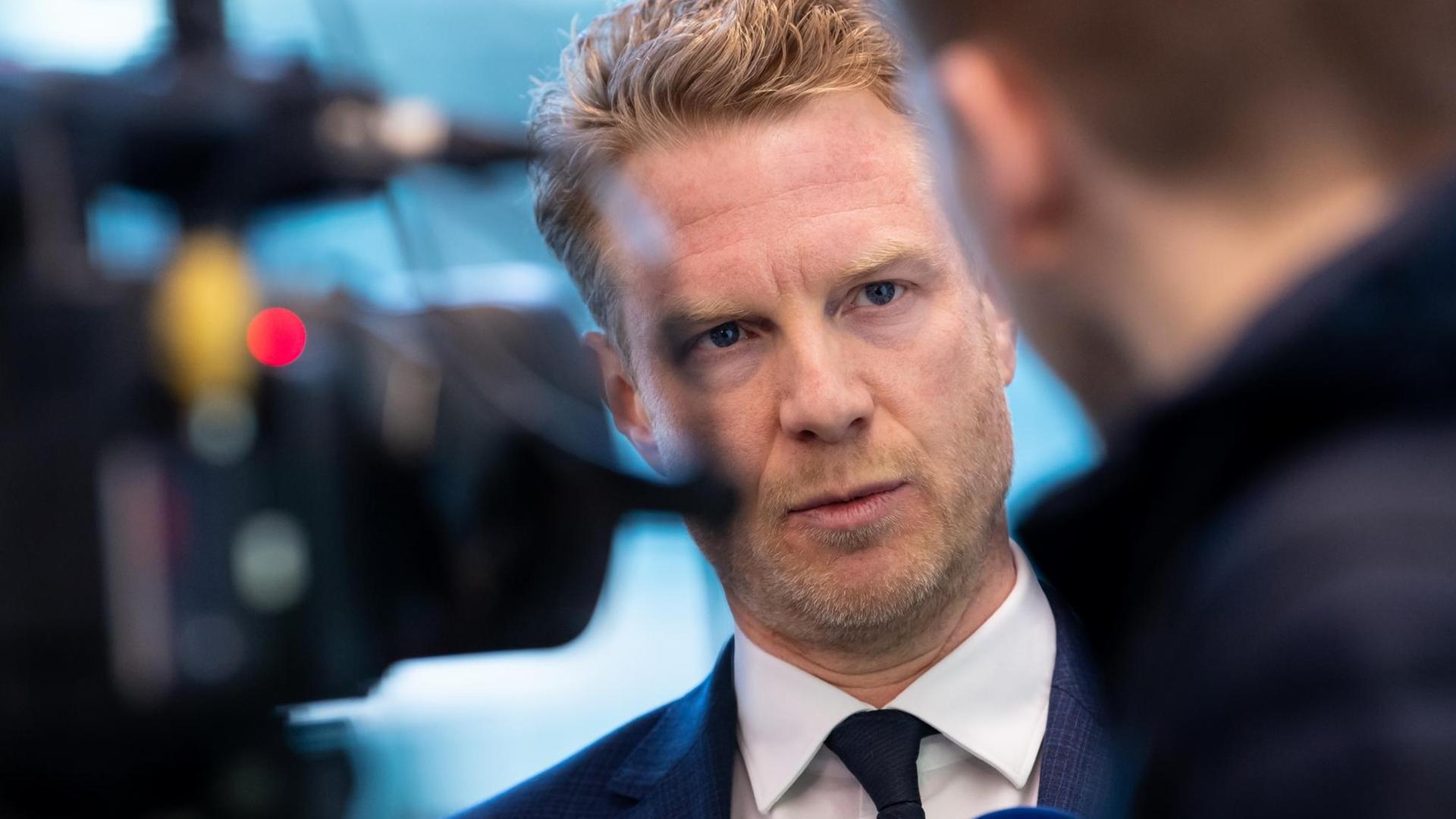 Oberstaatsanwalt Klaus-Dieter Hartleb in einem TV-Interview.