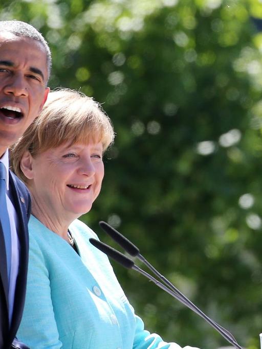 Bundeskanzlerin Angela Merkel und US-Präsident Barack Obama am 07.06.2015 in Krün (Bayern). Die Staats- und Regierungschefs der sieben großen Industrienationen (G7) kommen am Sonntag und Montag im bayerischen Elmau zusammen, um über außen- und sicherheitspolitische Herausforderungen zu beraten.