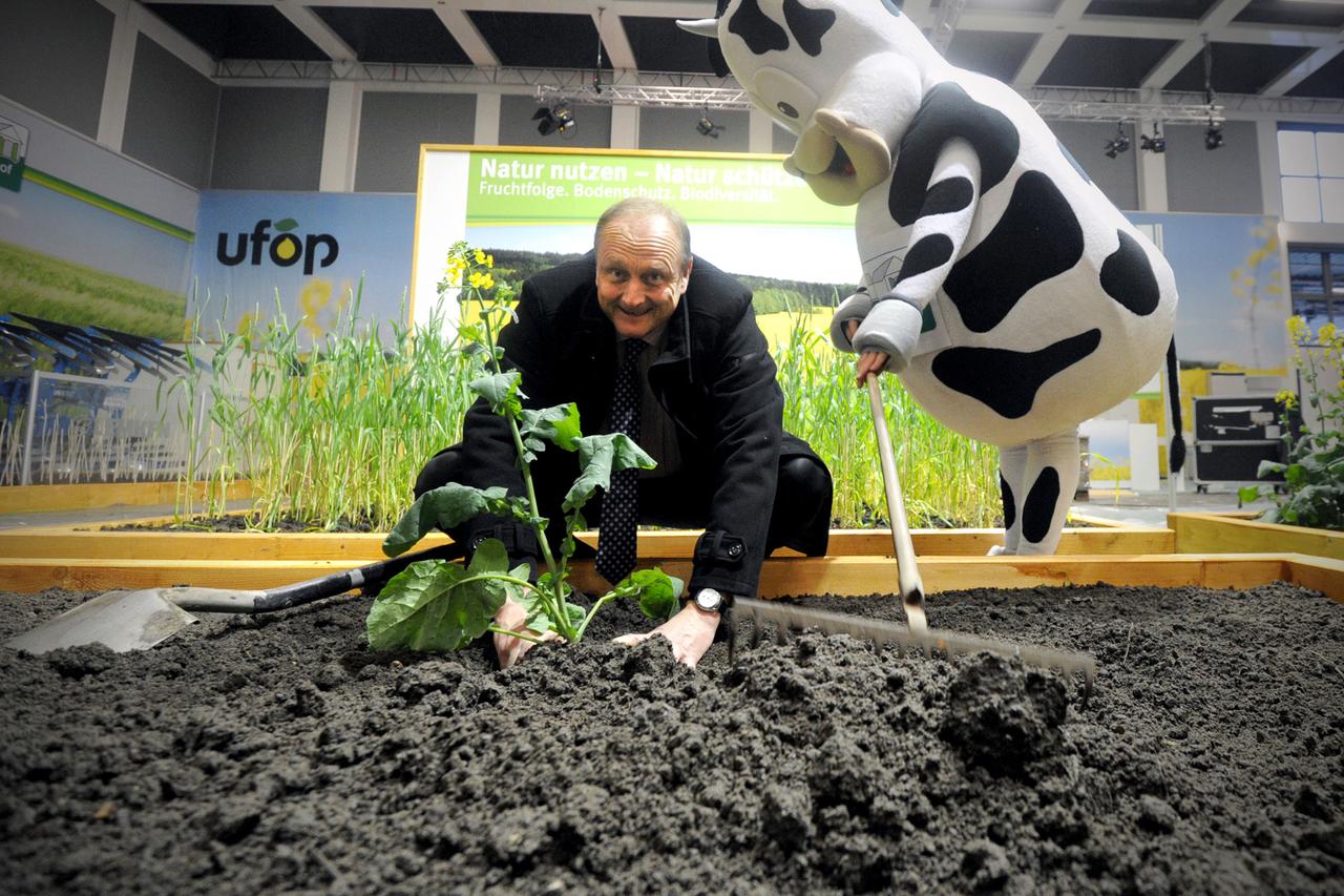 Joachim Rukwied, Präsident des Deutschen Bauernverbandes (DBV), auf dem Erlebnisbauernhof der Grünen Woche 2014.