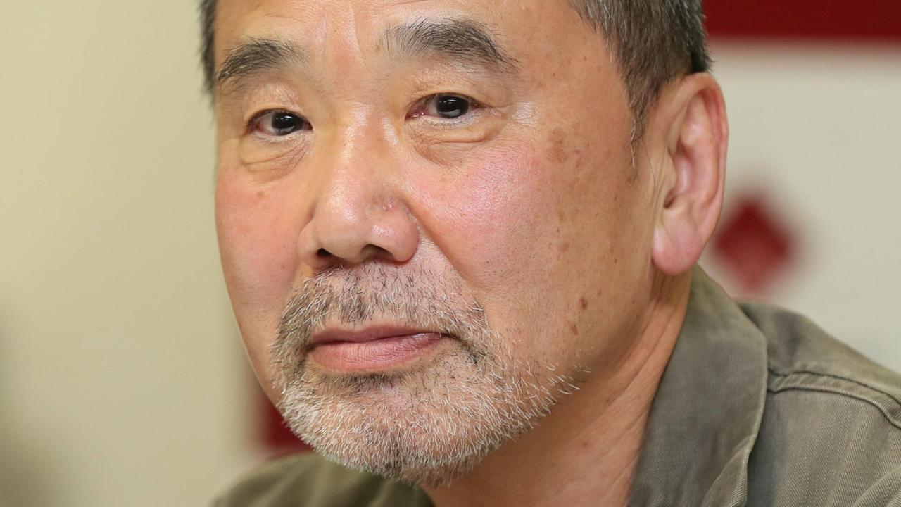 Porträt des japanischen Schriftstellers Haruki Murakami, 2018.