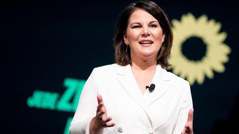 Annalena Baerbock, Bundesvorsitzende von Bündnis 90/Die Grünen, hält beim digitalen Bundesparteitag der Grünen ihre politische Auftaktrede