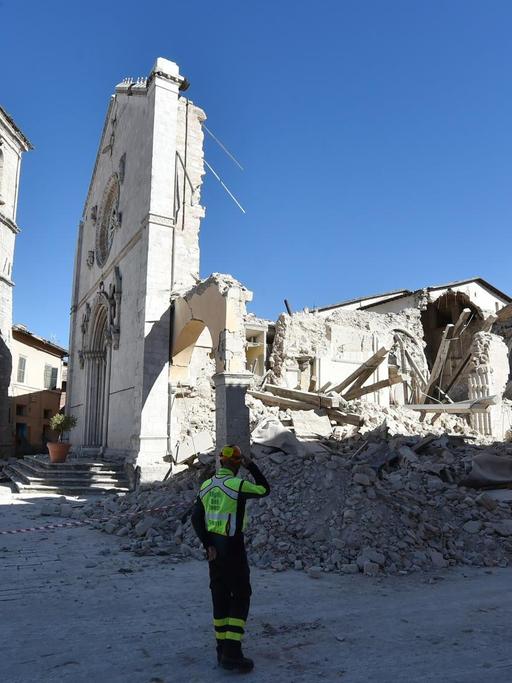 Die vom Erdbeben zerstörte Basilika in Norcia