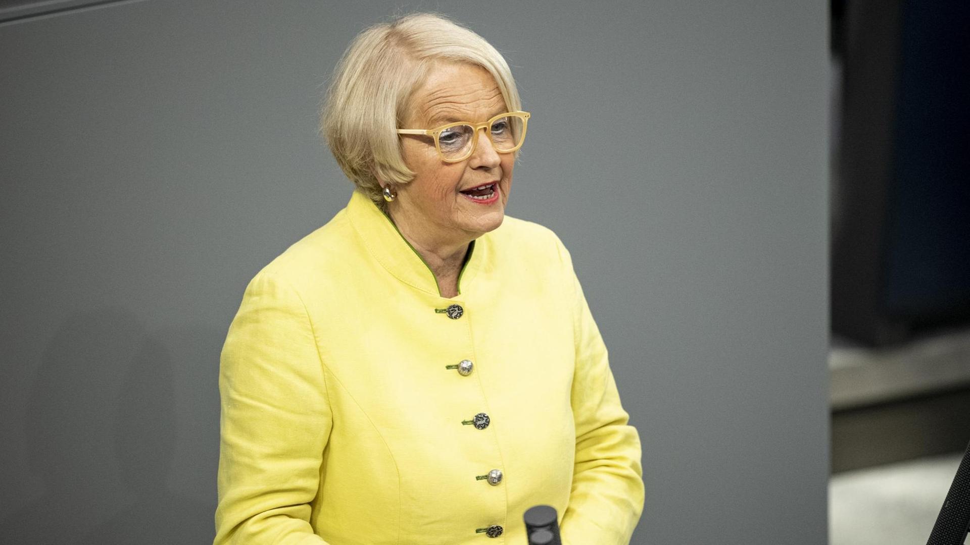 Elisabeth Motschmann (CDU) spricht im Bundestag