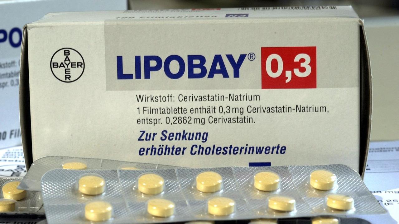 Eine Packung des Cholesterin-Senkers "Lipobay" des Pharmakonzerns Bayer AG