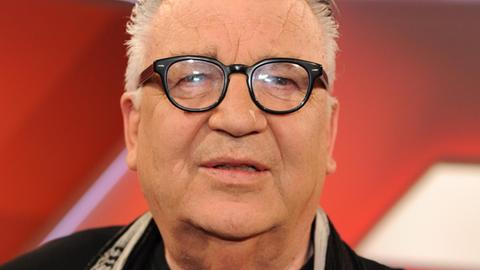 Der ehemalige Nordafrika-Korrespondent der ARD Samuel Schirmbeck zu Gast in der Talkshow "Maischberger".