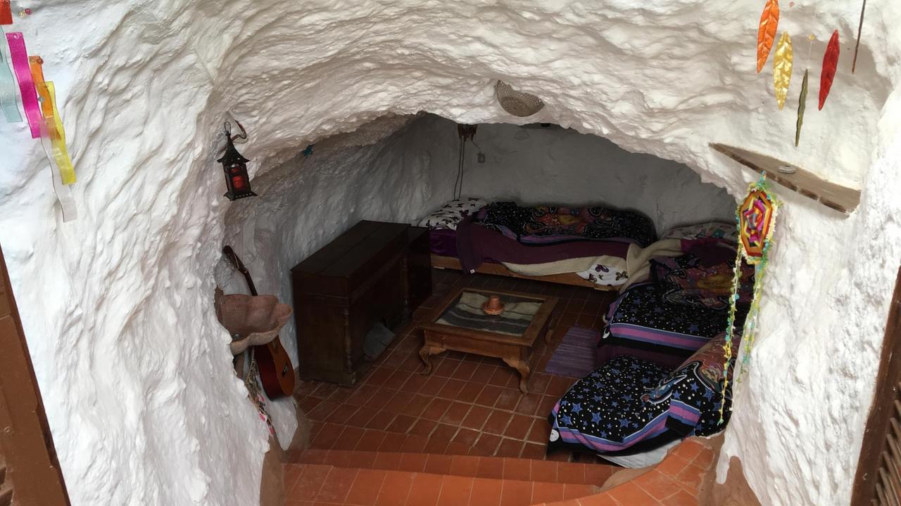 Eine von Pacos Gasthöhlen