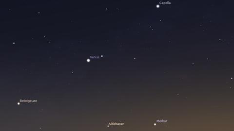 Merkur steht heute Abend gegen 22 Uhr im Nordnordwesten