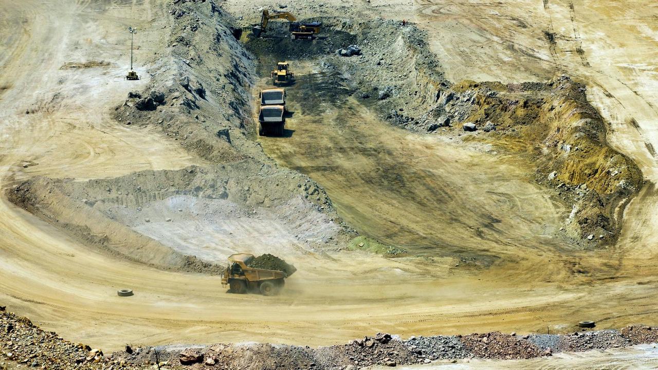 Blick auf eine Kupfermine im Kongo