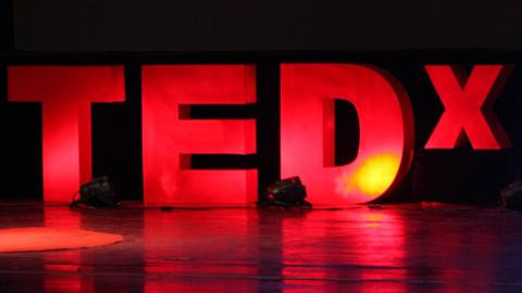 Bildnummer: 58900638 Datum: 09.12.2012 Copyright: imago/Xinhua (121210) -- NANJING, Dec. 9, 2012 (Xinhua) -- TV anchor Qu Xiangdong delivers a speech at the Think About Journey saloon in Nanjing, capital of east China s Jiangsu Province, Dec. 9, 2012. Sunday s saloon was held by TEDxNanjing, a franchisee of U.S.-based nonprofit organization TED (Technology, Entertainment and Design). (Xinhua/Sun Zhongnan) (lmm) CHINA-JIANGSU-NANJING-TEDX EVENT-SALOON (CN) PUBLICATIONxNOTxINxCHN Kultur people xas x0x 2012 quer 58900638 Date 09 12 2012 Copyright Imago XINHUA Nanjing DEC 9 2012 XINHUA TV Anchor Qu Xiang Dong delivers a Speech AT The Think About Journey Saloon in Nanjing Capital of East China S Jiangsu Province DEC 9 2012 Sunday S Saloon what Hero by a of U S Based Organization Ted Technology Entertainment and Design XINHUA Sun Zhongnan lmm China Jiangsu Nanjing Event Saloon CN PUBLICATIONxNOTxINxCHN Culture Celebrities x0x 2012 horizontal