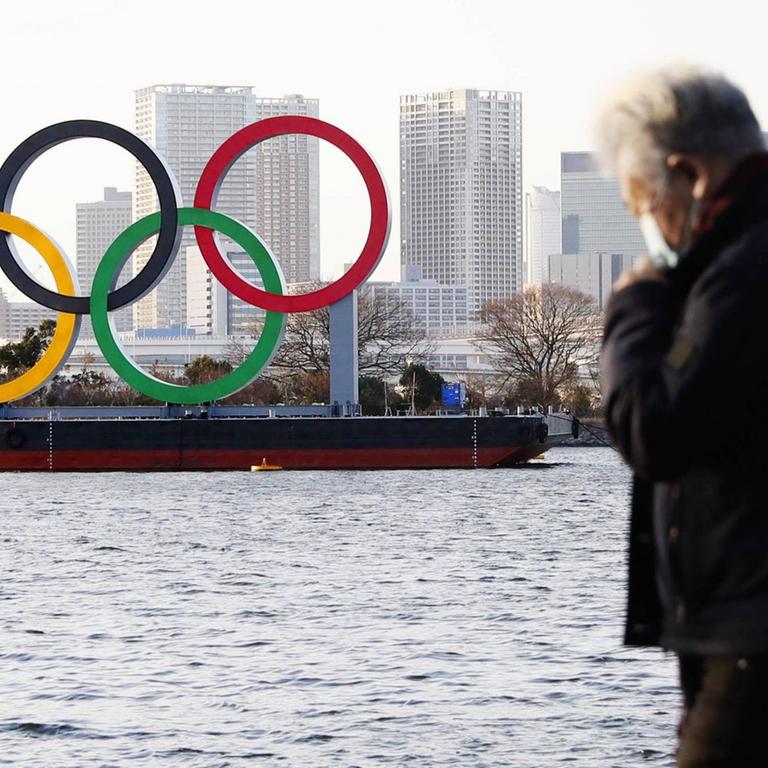 Olympic rings monument Photo shows an Olympic rings monument in Tokyo s Odaiba waterfront area on Feb. 11, 2021. PUBLICATIONxINxGERxSUIxAUTxHUNxONLY 