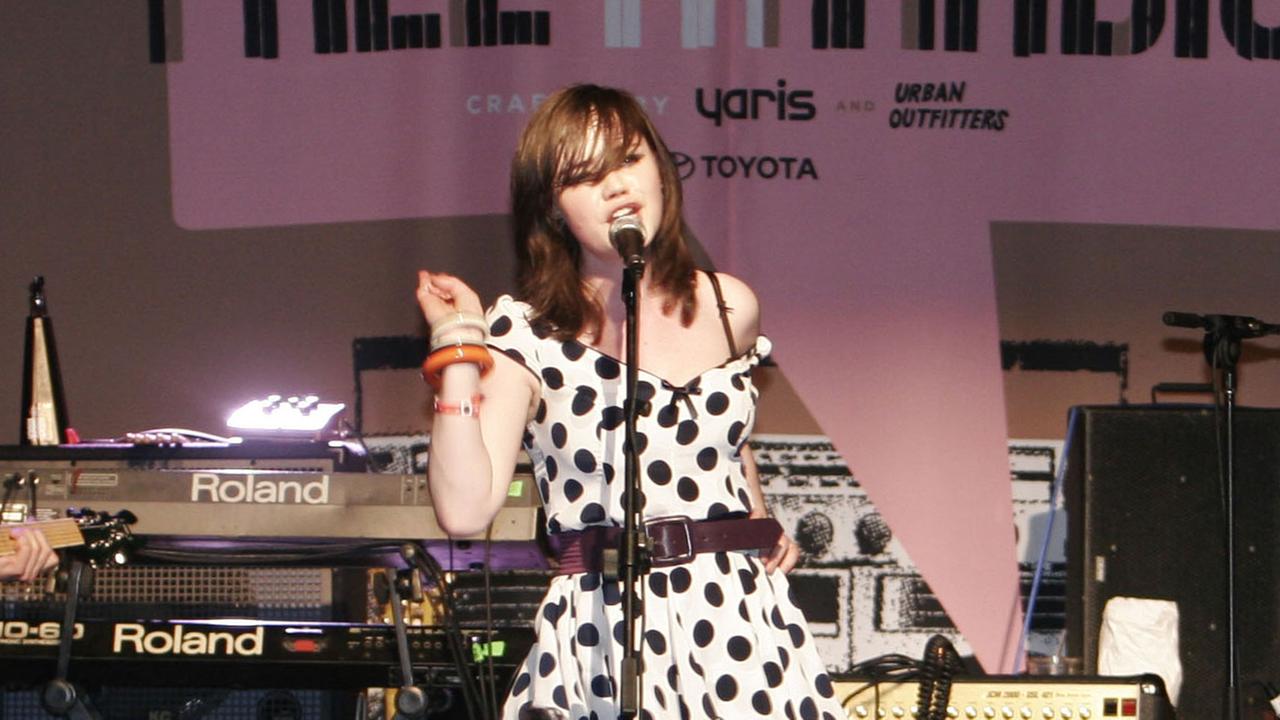 Die walisische Sängerin Gwenno, Mitglied der Indie-Pop-Band The Pipettes. (Archiv)
