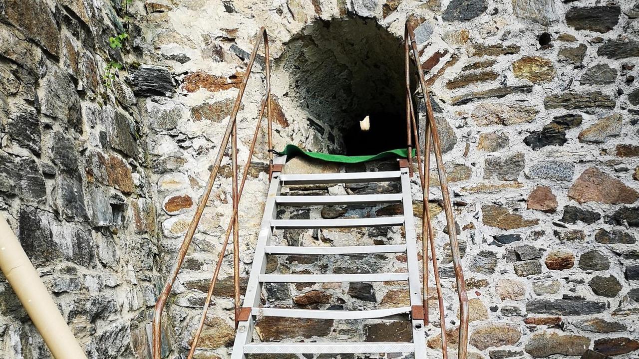 Ein Aufgang zur Bühne bei den Opernfestspielen Savonlinna Ein Aufgang zur Bühne bei den Opernfestspielen Savonlinna