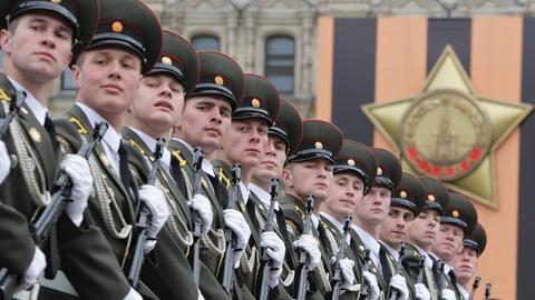 Ein Bild von der russischen Siegesparade 2010