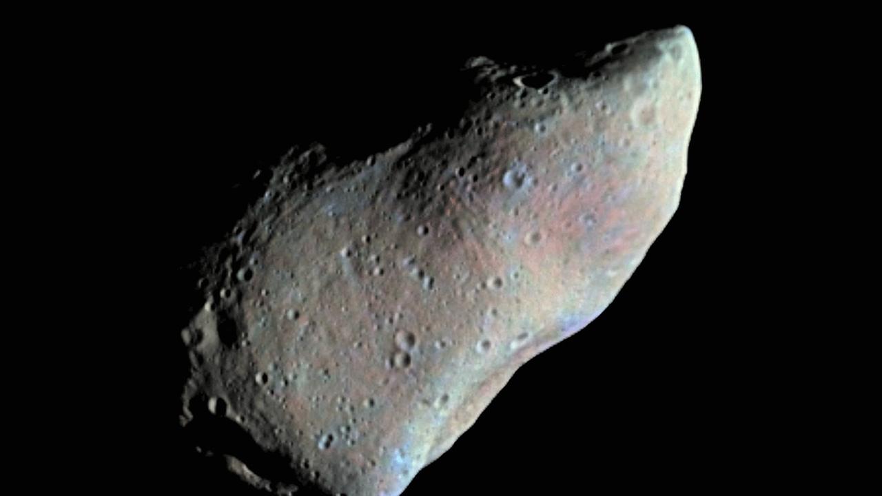 Cyril Jackson hat viele Asteroiden entdeckt – vermutlich sehen sie ähnlich aus wie Gaspra (hier im Bild) (NASA)