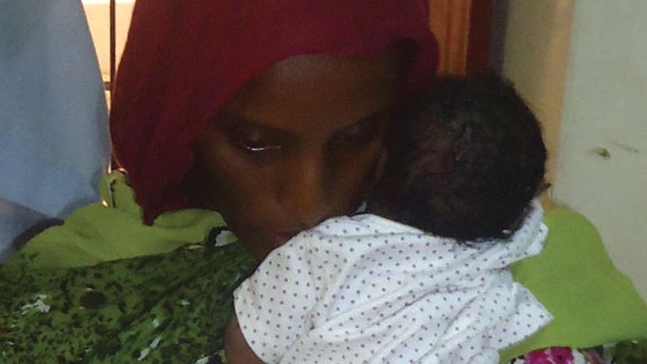 Meriam Ibrahim und ihre frisch geborene Tochter - im Gefängnis