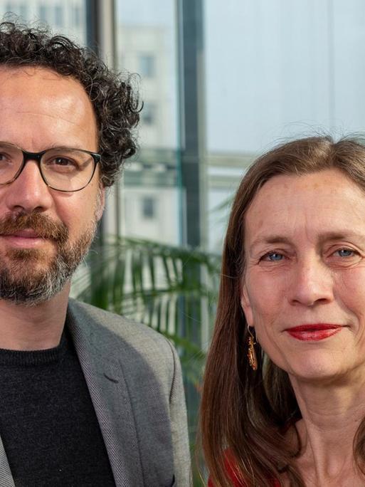 Das Foto zeigt die neuen Leiter der Berlinale: Carlo Chartrian und Mariette Rissenbeek.