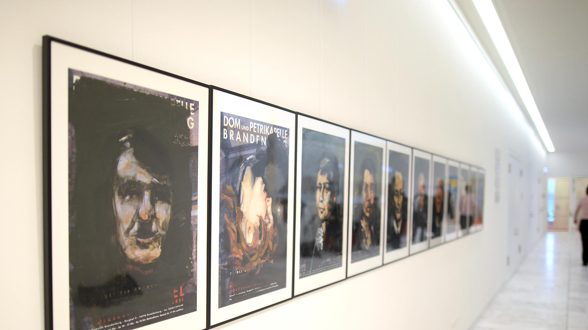 Umstrittene Ausstellung von Lutz Friedel im brandenburgischen Landtag
