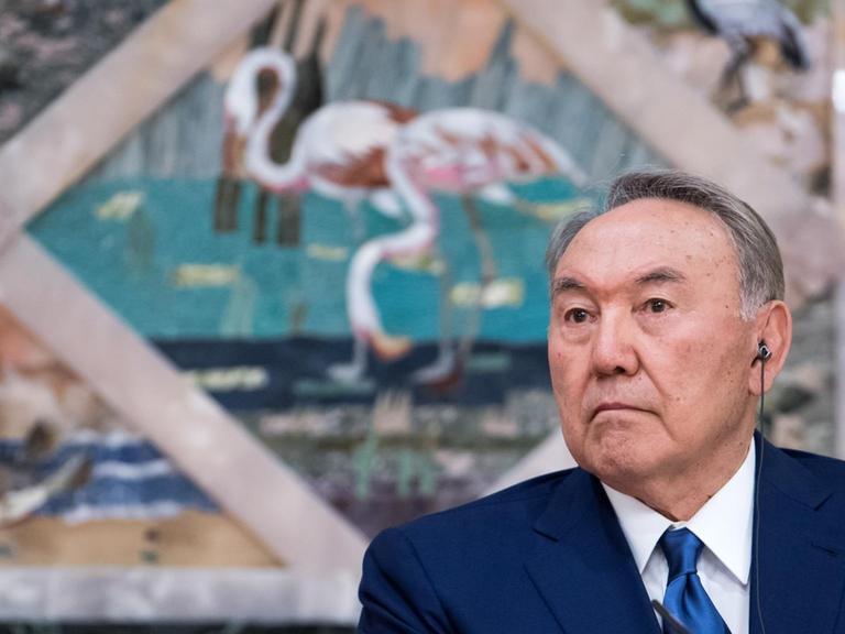 Der kasachische Präsident Nursultan Nasarbajew im Porträt