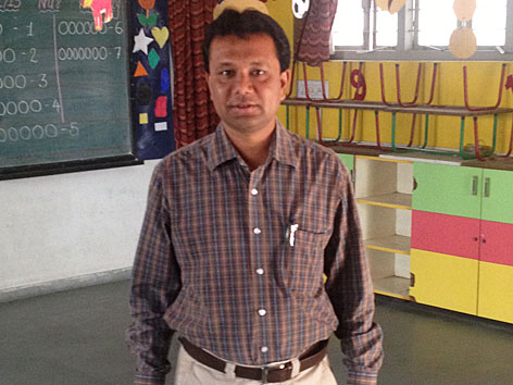 Der Lehrer Asif Khan Pathan Der Lehrer Asif Khan Pathan
