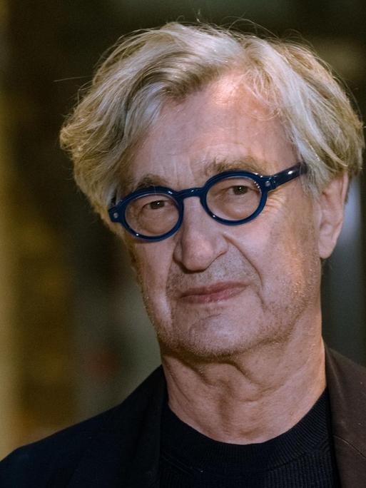 Der Filmregisseur Wim Wenders steht anlässlich der Hamburg-Premiere des Films Desperado im Zeise Kino.