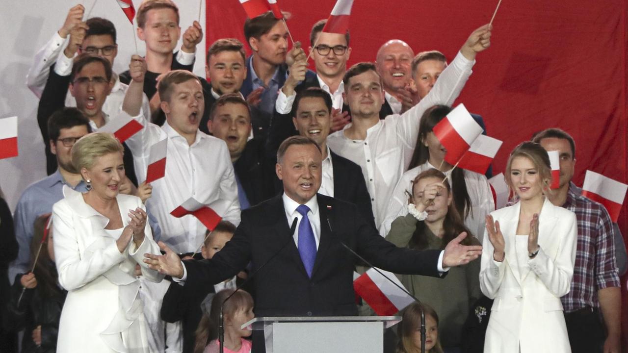 Andrzej Duda bleibt Präsident in Polen. 