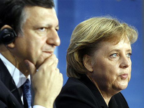 Bundeskanzlerin Angela Merkel und der Präsident der EU-Kommission Jose Manuel Barroso im Bundeskanzleramt in Berlin
