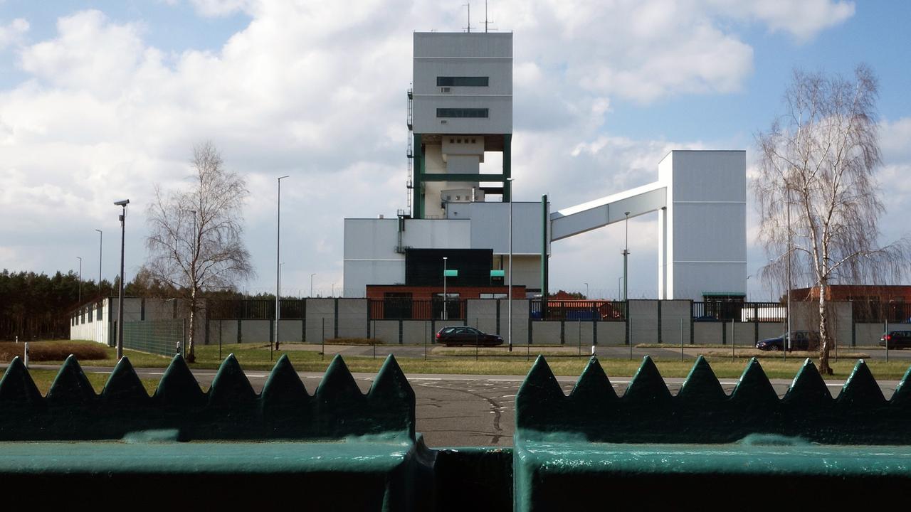 Blick auf die Schachtanlage des Erkundungsbergwerkes Gorleben
