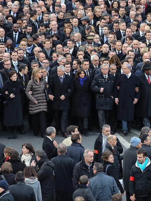 Staars- und Regierungschefs vieler Länder kamen nach Paris, um der Toten der Anschläge zu Gedenken.
