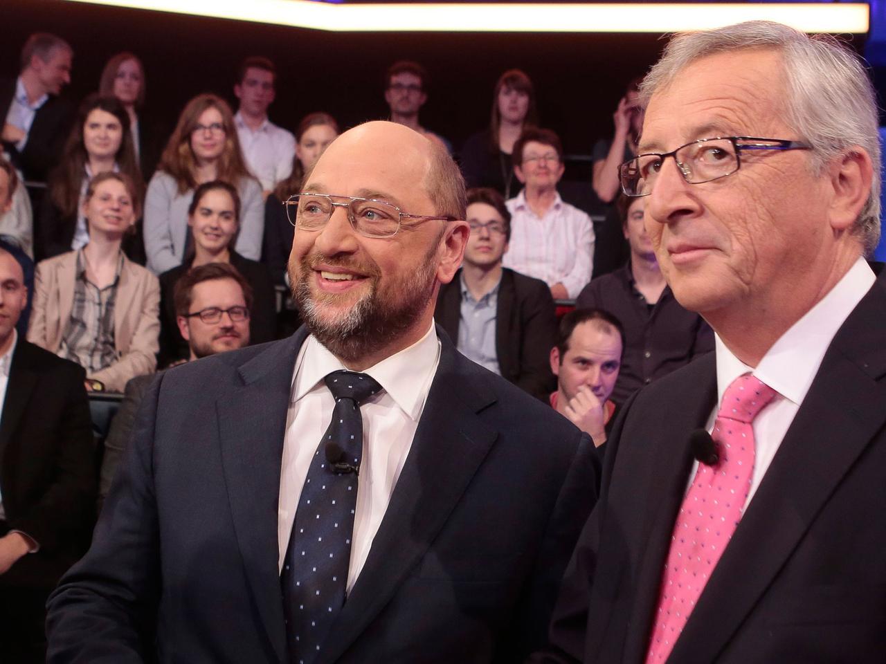 Martin Schulz (links) und Jean-Claude Juncker bei ihrem ersten TV-Duell.
