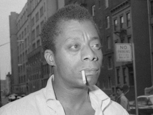 Der Schriftsteller James Baldwin 1963 in New York