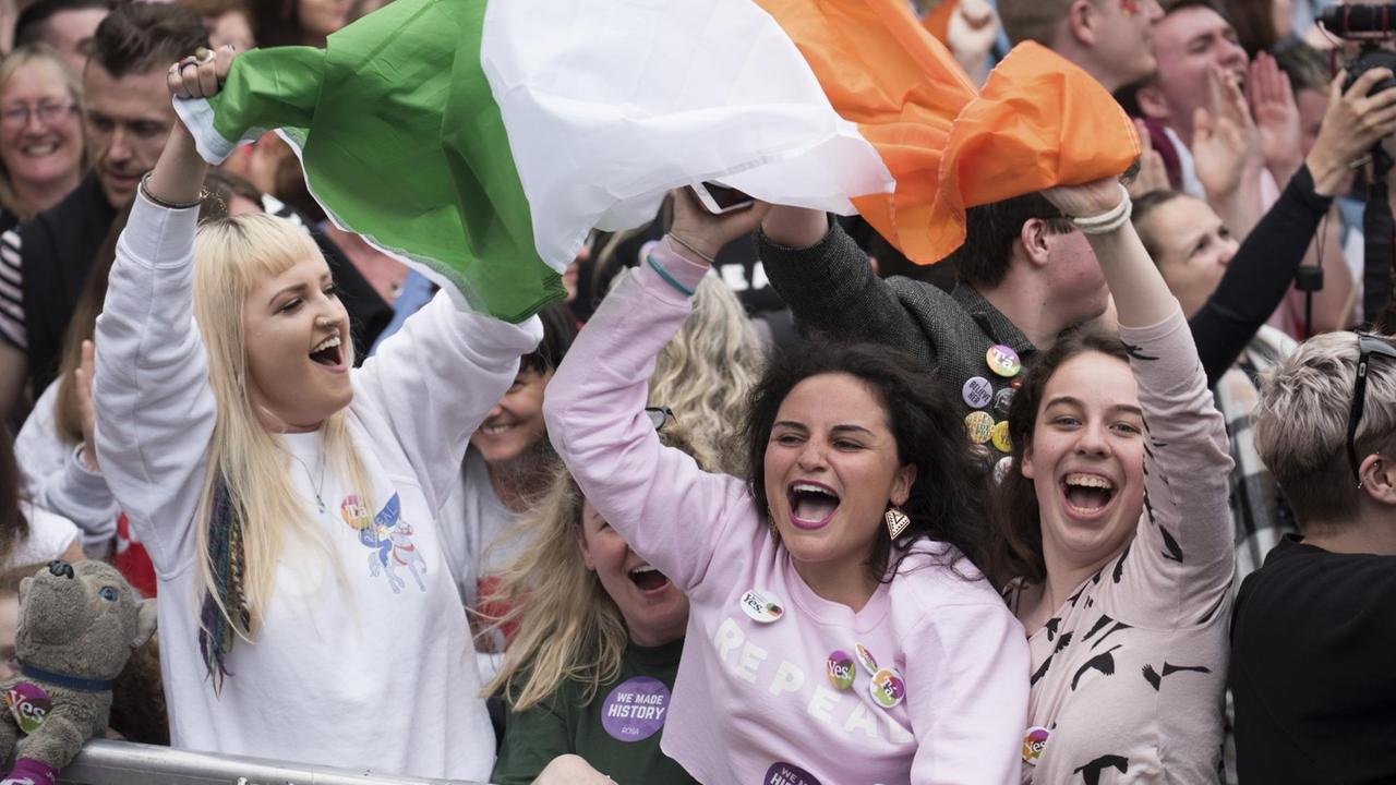 26. 5. 2018: Gegner des Abtreibungs-Verbot feiern das Ergebnis des Referendums in Irland
