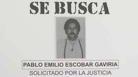 Ein Fahndungsplakat, mit dem nach Pablo Escobar und Komplizen wie Jhon Jairo Velásquez alias "Popeye" gefahndet wurde.