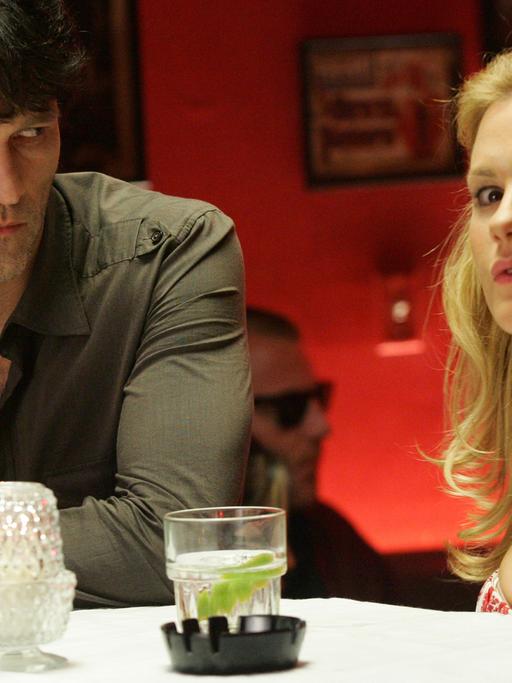 Stephen Moyer als Bill Compton und Anna Paquin als Sookie Stackhouse in der US-Serie "True Blood".
