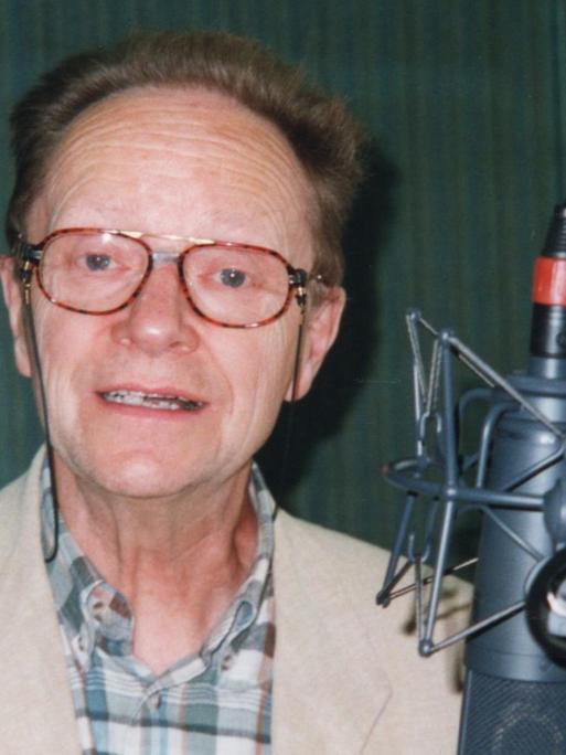 Der Belgische Komponist 1999 beim Studiogespräch in Brüssel