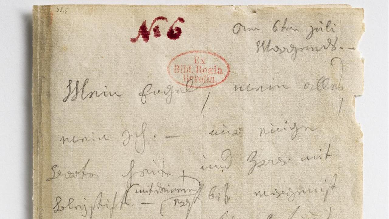 Geschwungene Originalhandschrift Beethovens, der den Brief mit Bleistift schrieb.