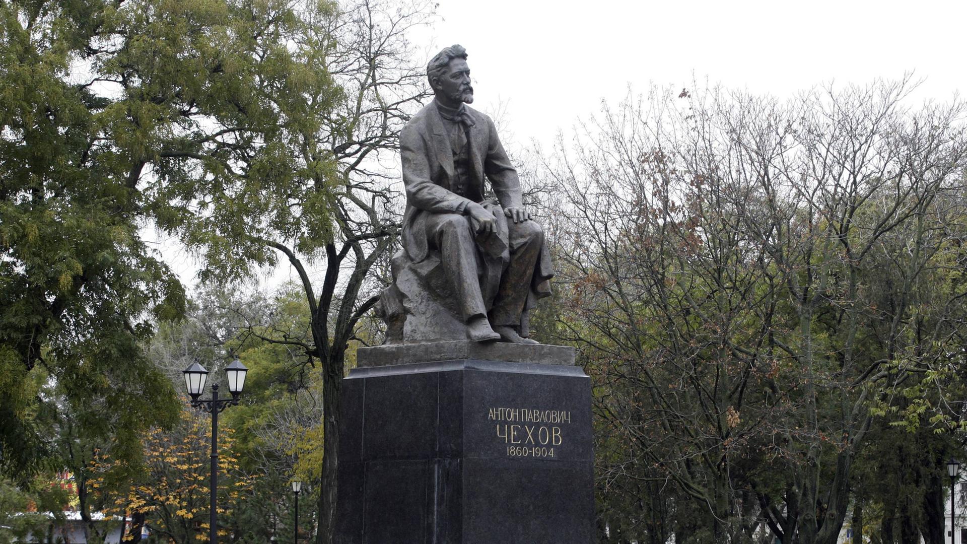 Das Denkmal von Anton Tschechow im südrussischen Taganrog.