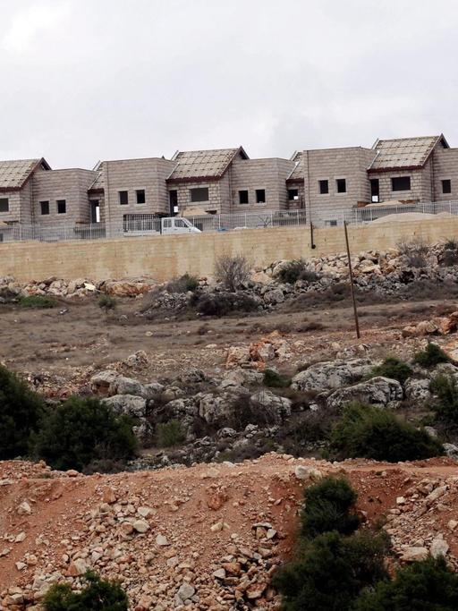 Das Bild zeigt die im Bau befindliche israelische Siedlung "Furat" südlich von Bethlehem im Westjordanland, aufgenommen am 15.12.2016