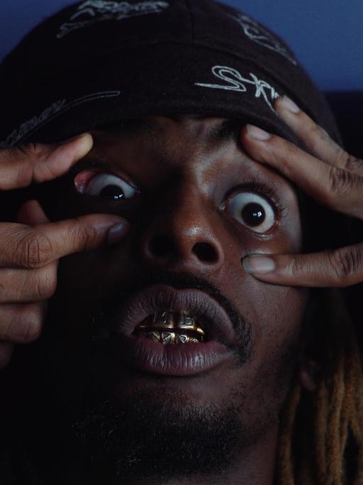 Ausschnitt des Musikvideos zum Song "Blacktivist" von "Flatbush Zombies". Das Video ist für den MuVi-Preis bei den Oberhausener Kurzfilmtagen 2016 nominiert.