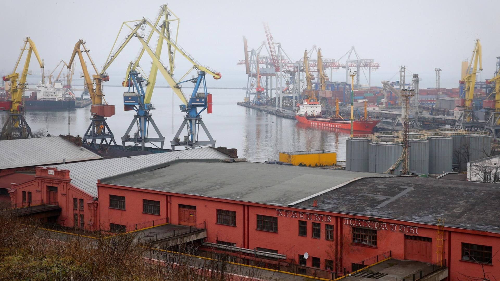 Blick auf den Hafen von Odessa